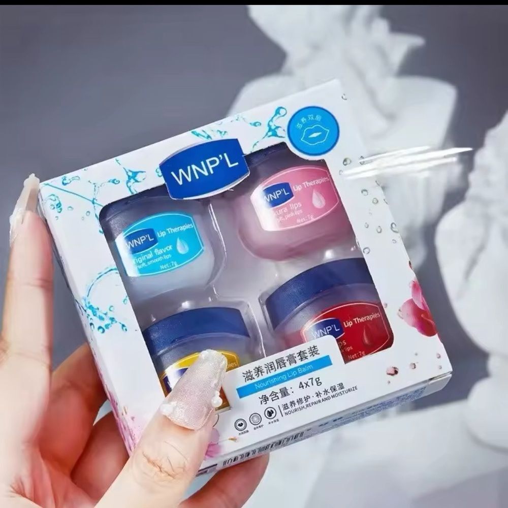 Lip Balm Healing Moisturizing All-natural Lip Mask with Brush
